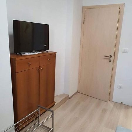 Aldi 1 Apartment พูลา ภายนอก รูปภาพ