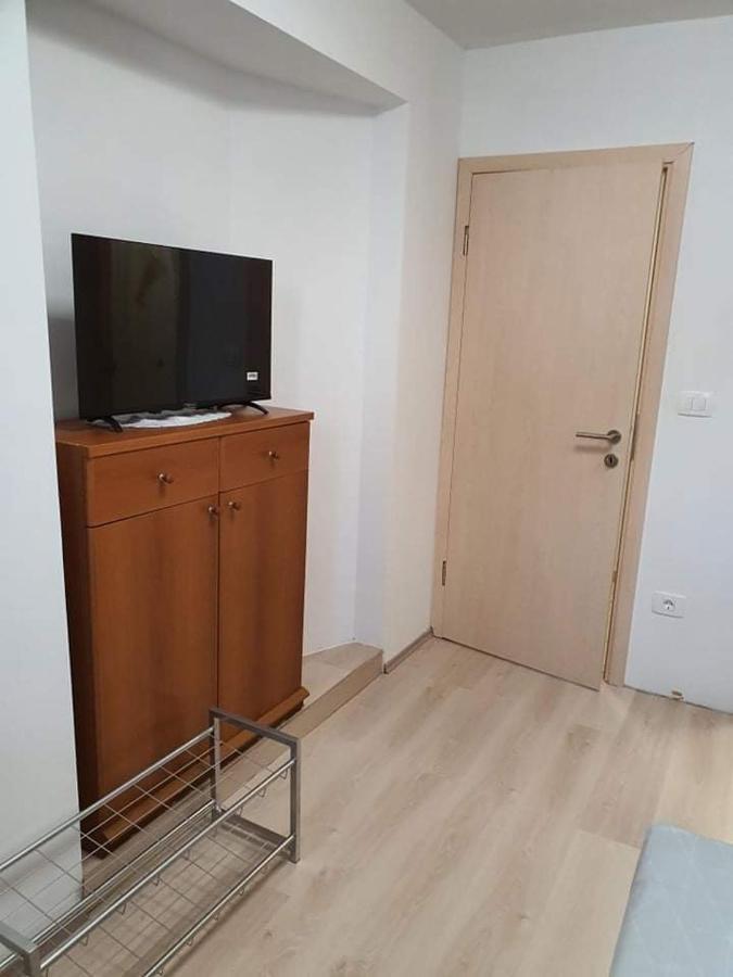 Aldi 1 Apartment พูลา ภายนอก รูปภาพ